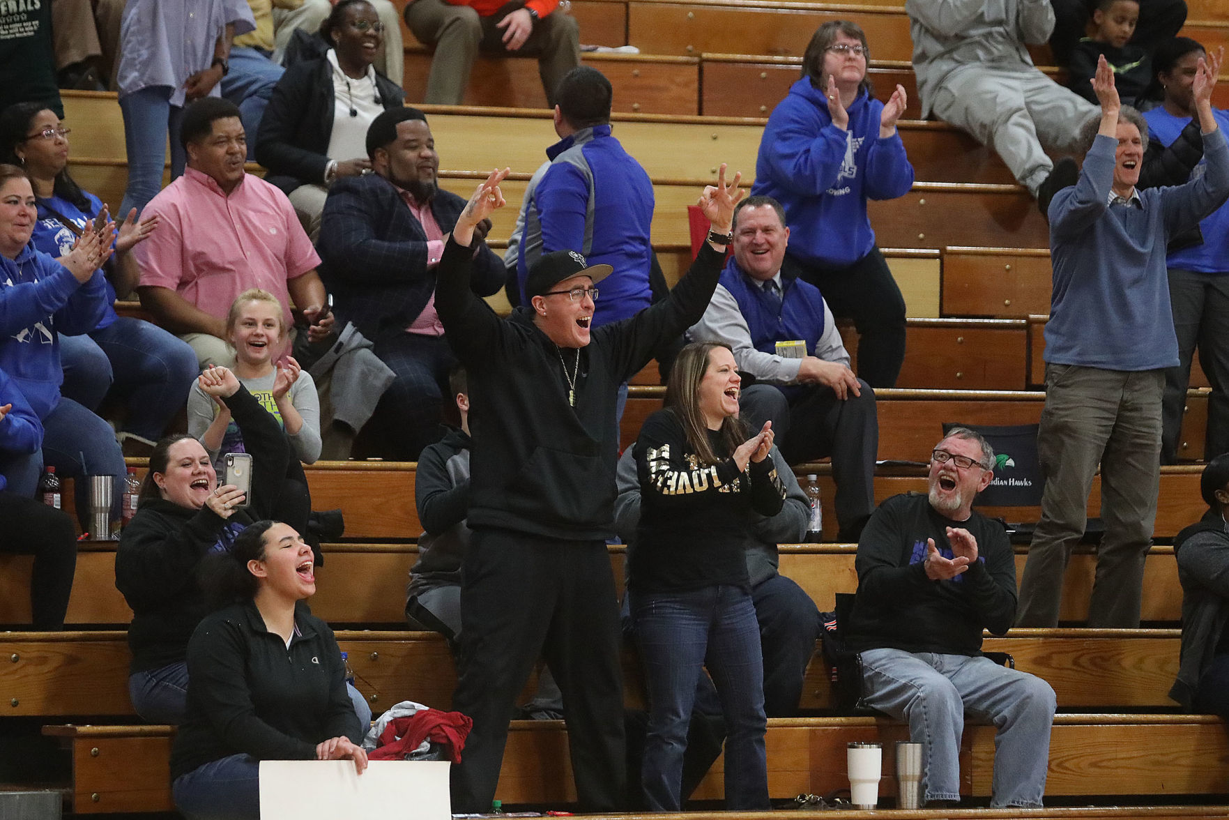 MacArthur vs Paris girls basketball 4 2.14.19.jpg